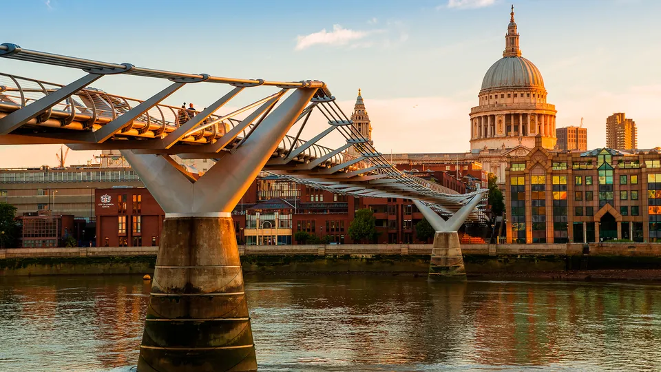 Millennium Bridge e Cattedrale di St. Paul's