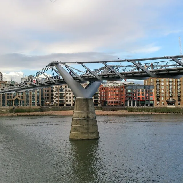 Millennium Bridge